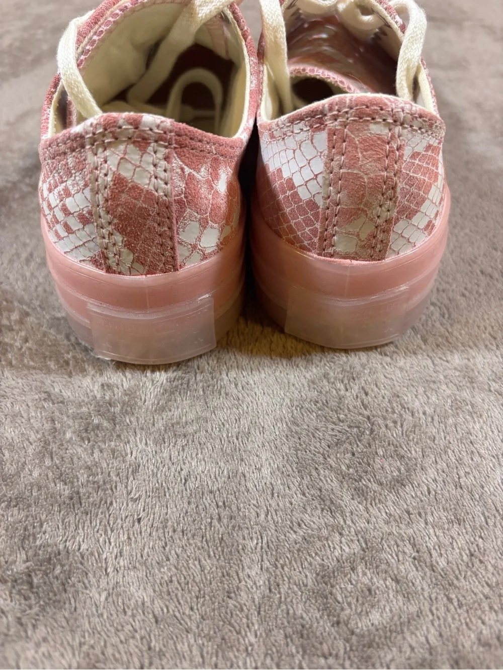 Converse women’s size